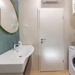 Thrill Apartment